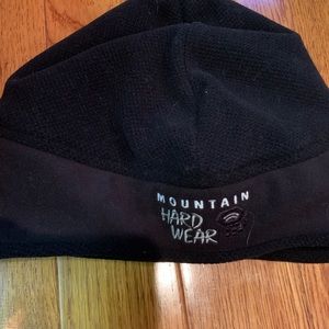 Mountain hardware beanie